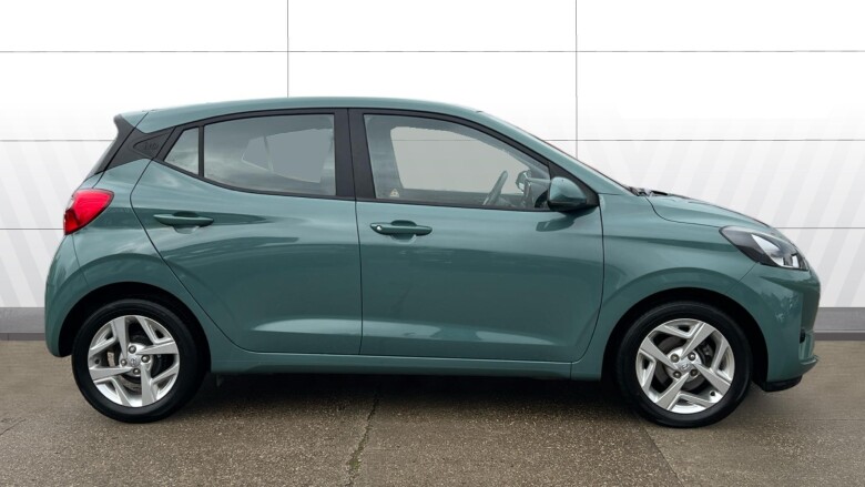 Hyundai i10 1.0 MPi SE Connect 5dr Petrol Hatchback